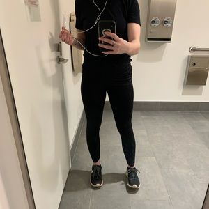 3/$20 Athleta black leggings with pockets